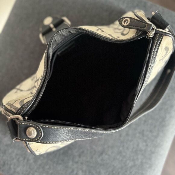 Y2K XOXO Baguette Shoulder Bag - Picture 7 of 9